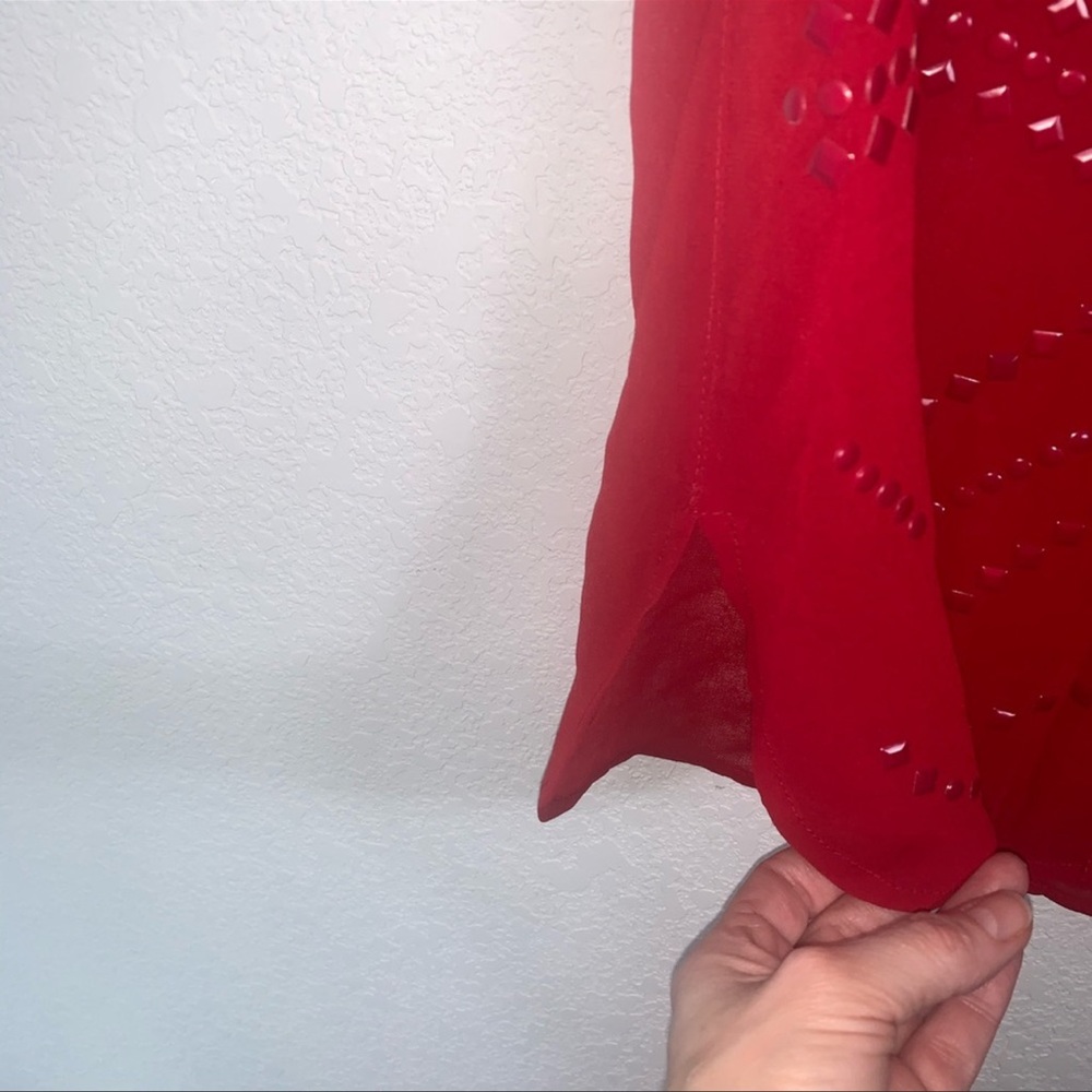 Vertigo Red studded sleeveless blouse semi sheer button down size small - Picture 10 of 13